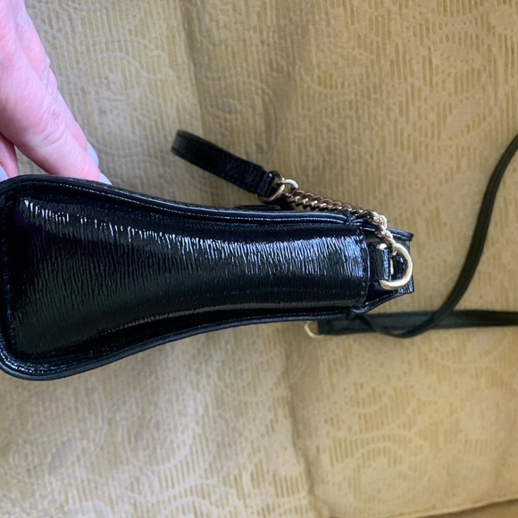 RARE KATE SPADE PATENT LEATHER HANDBAG W CHAIN CROSSBODY OR SHOULDER BLACK - Picture 7 of 10